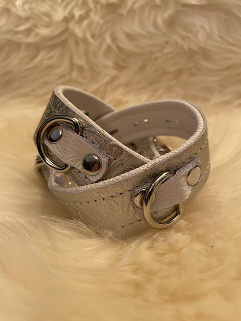 Thin Locking Buckle Wrist Restraints - Metallic